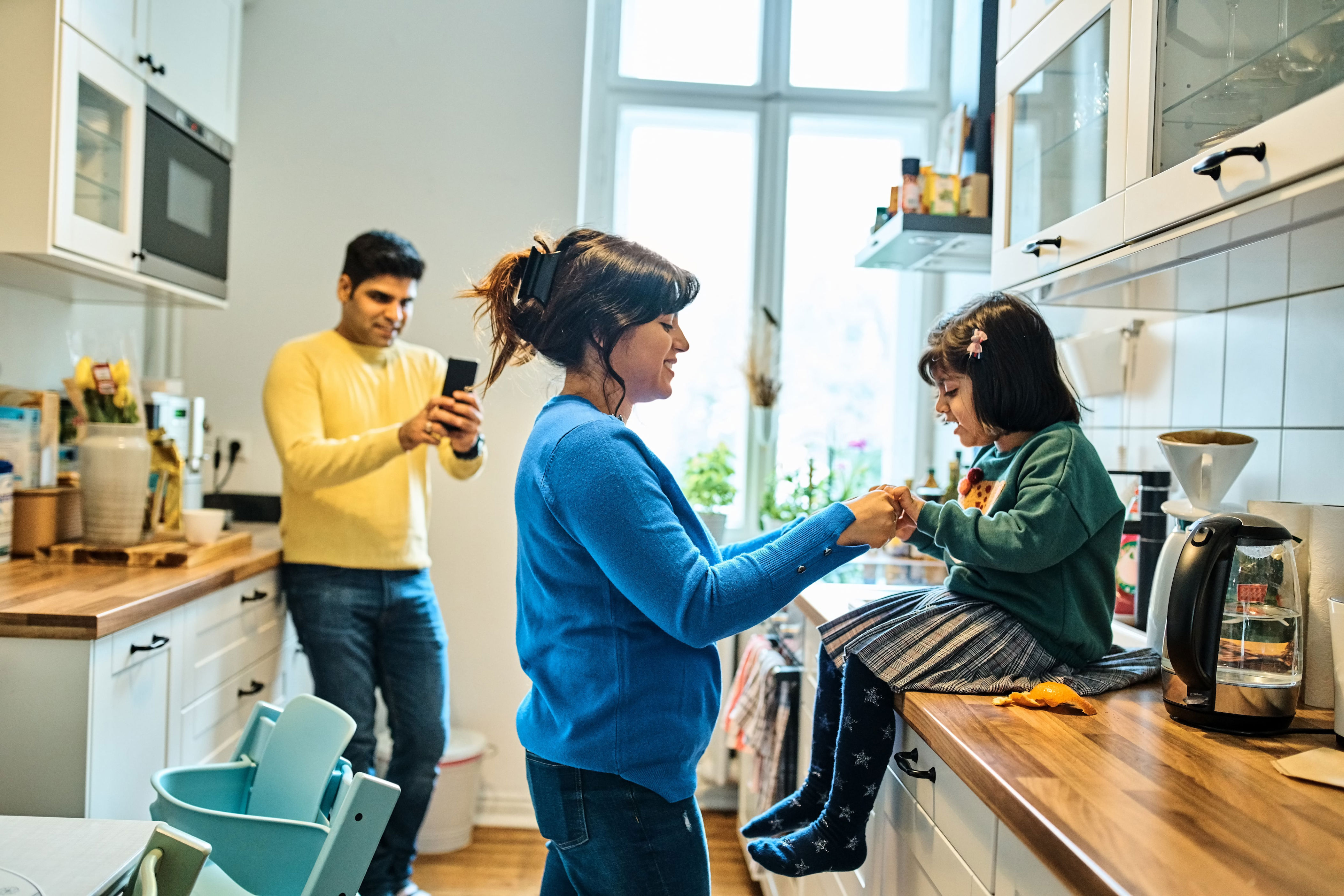 Las rutinas cotidianas, como las comidas, concentran buena parte de las prisas familiares.