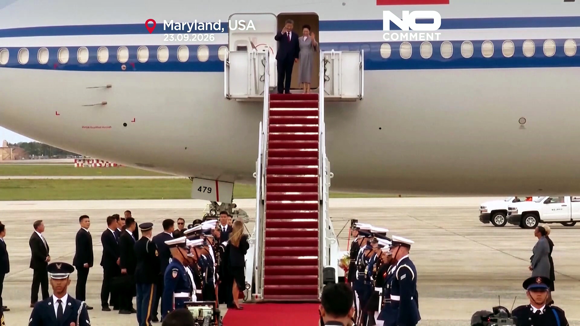 Trump welcomes Xi Jinping with red carpet, military honours and flyover