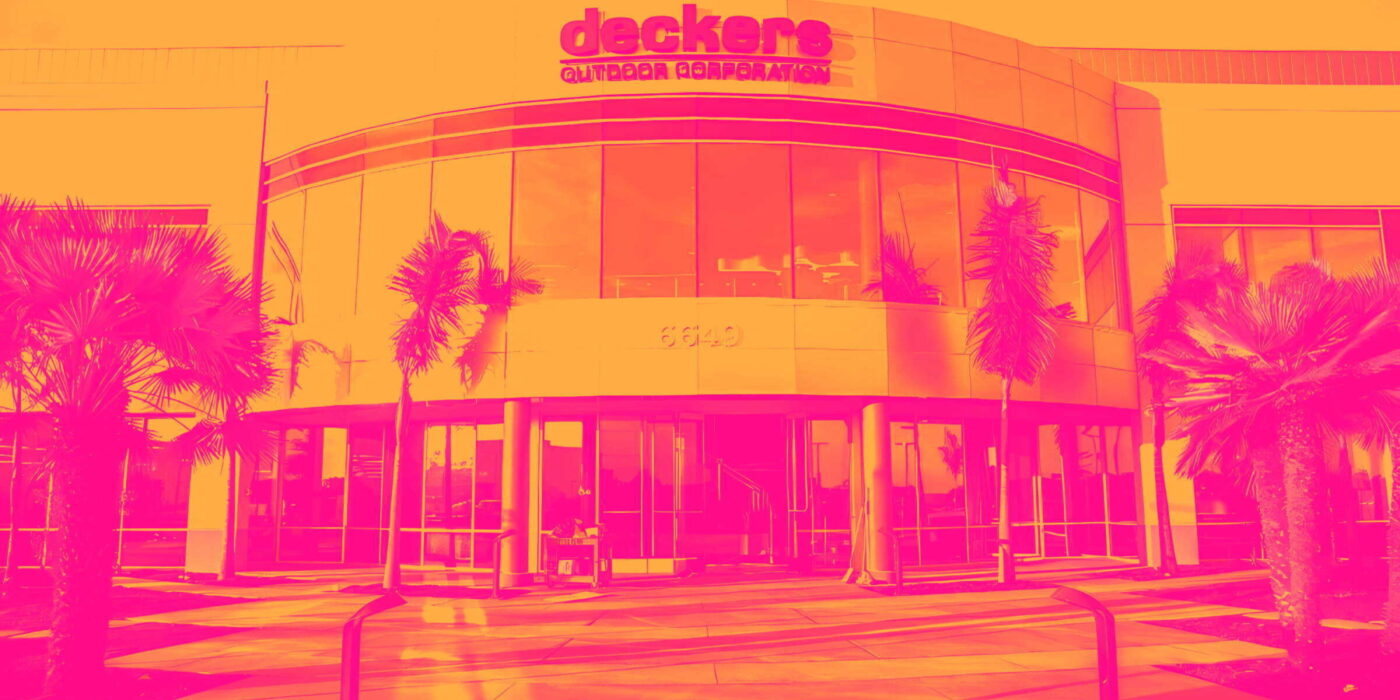 2 mid-cap stocks with exciting potential and 1 we avoid