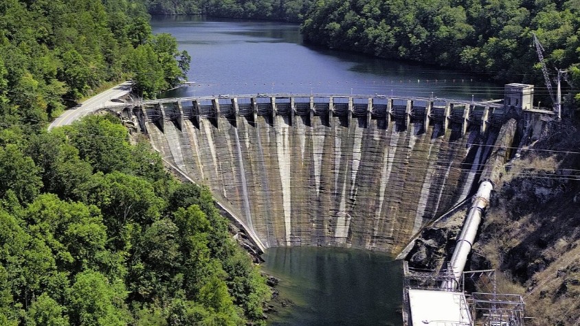 The most dangerous dams - why there may be no safe water to escape into ...