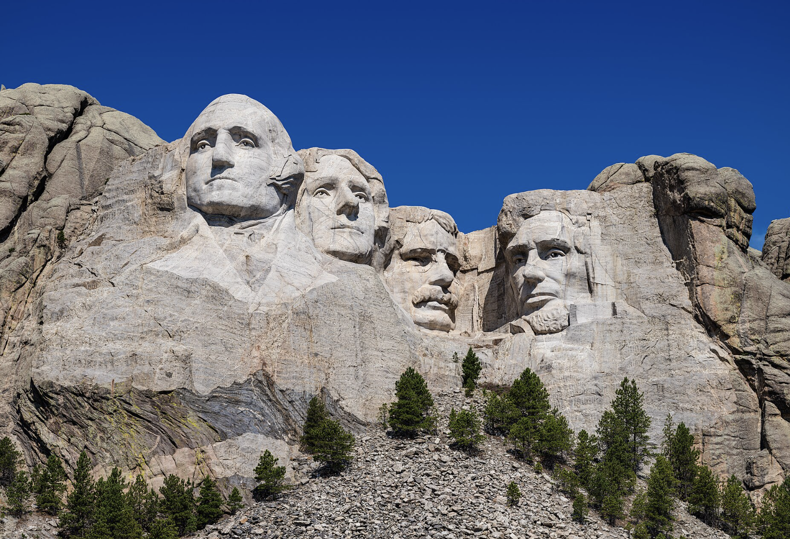 20 hidden meanings in the world’s most famous monuments