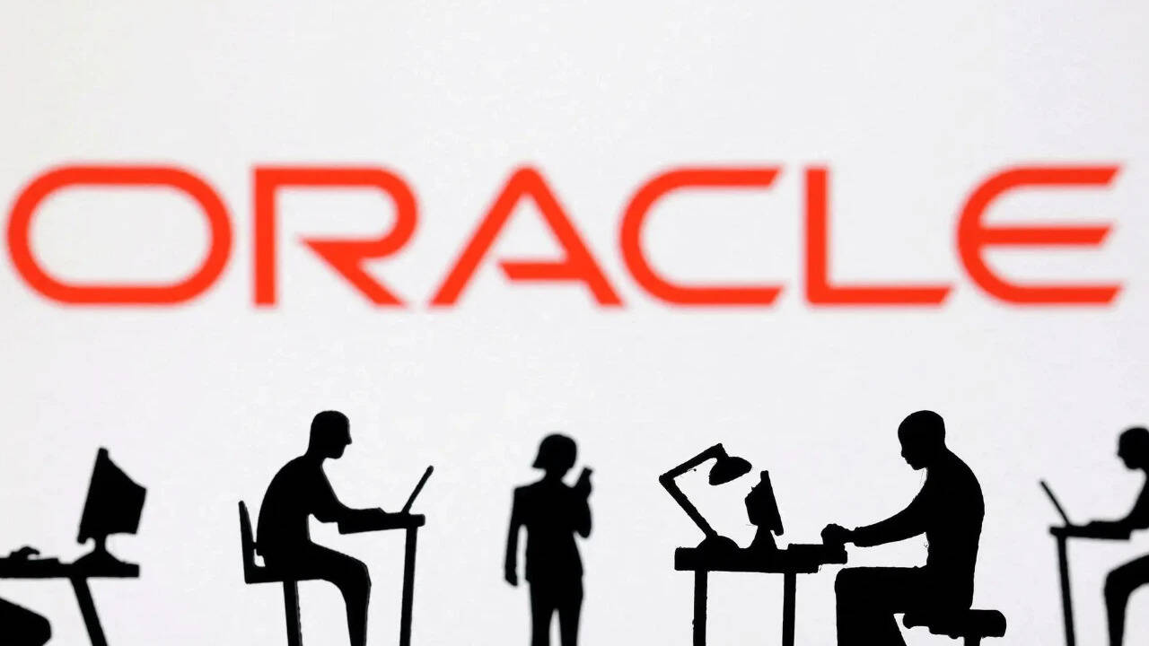 Oracle market value loses millions as notice sent on data center ...