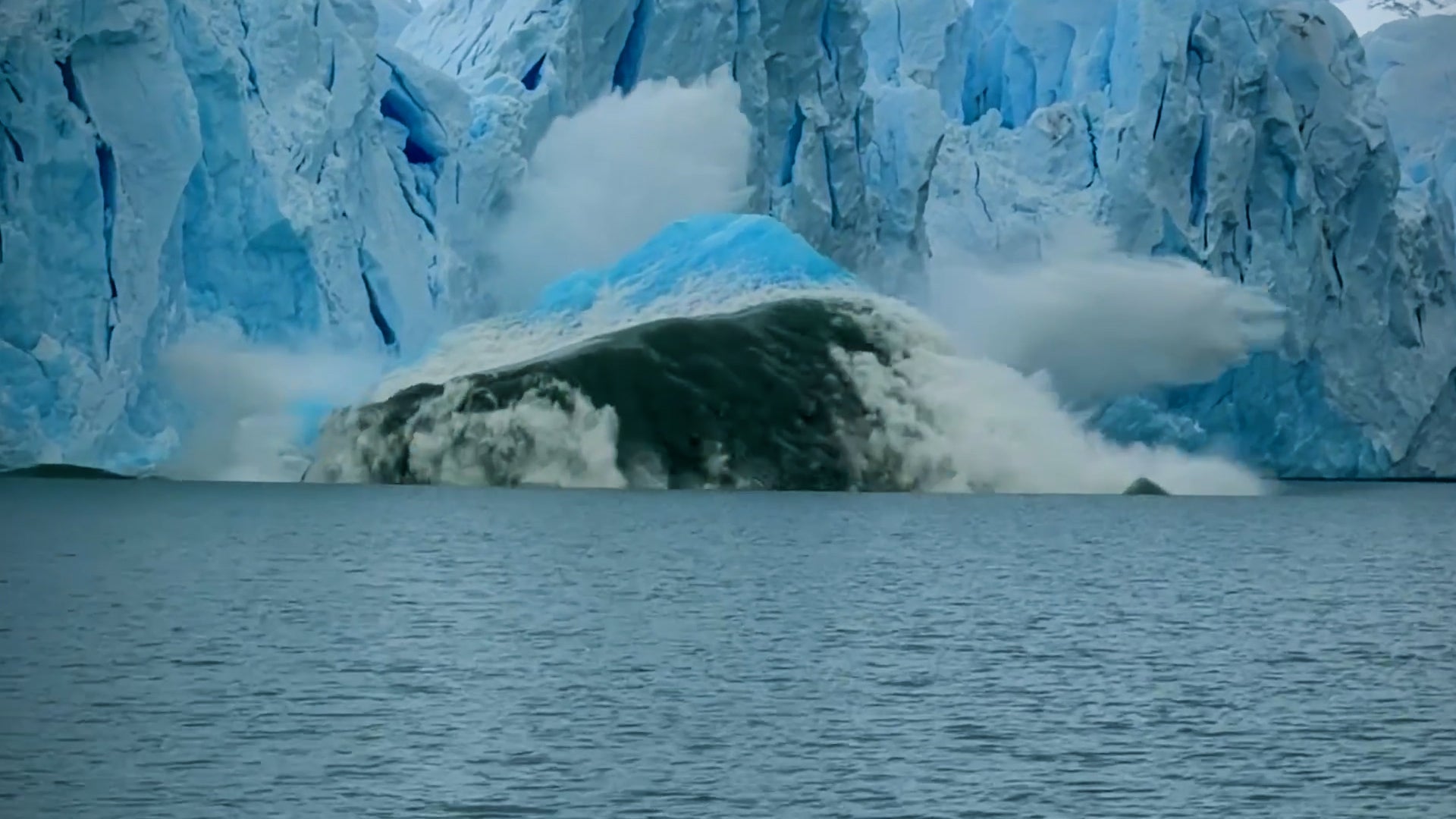 Watch: Massive ice chunk breaks off Perito Moreno Glacier in Argentina