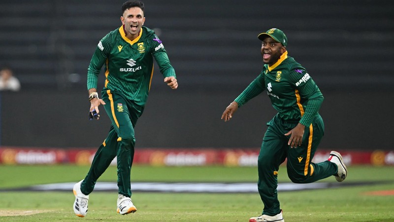 Keshav Maharaj and Bjorn Fortuin send Australia into a spin as Proteas ...