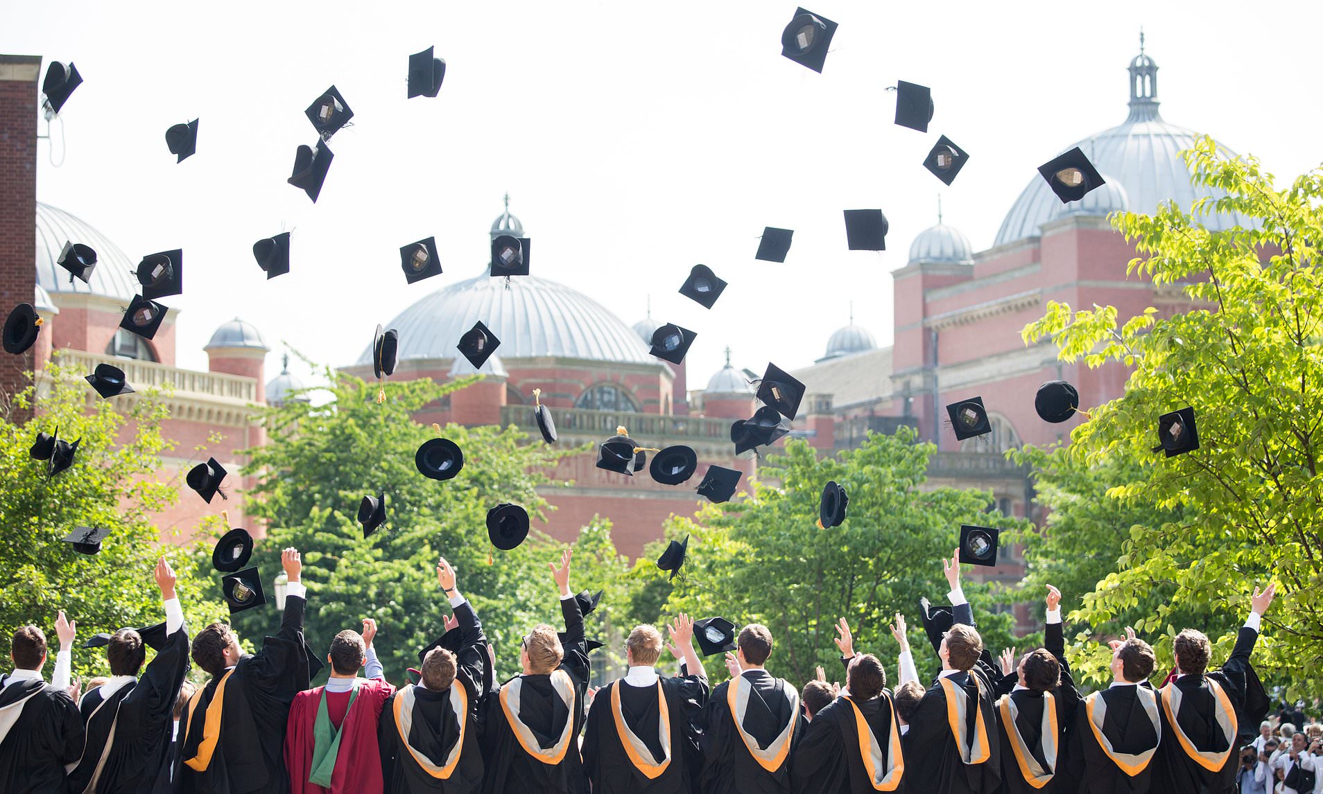 Knowing the right people is still key to getting a graduate job, say ...