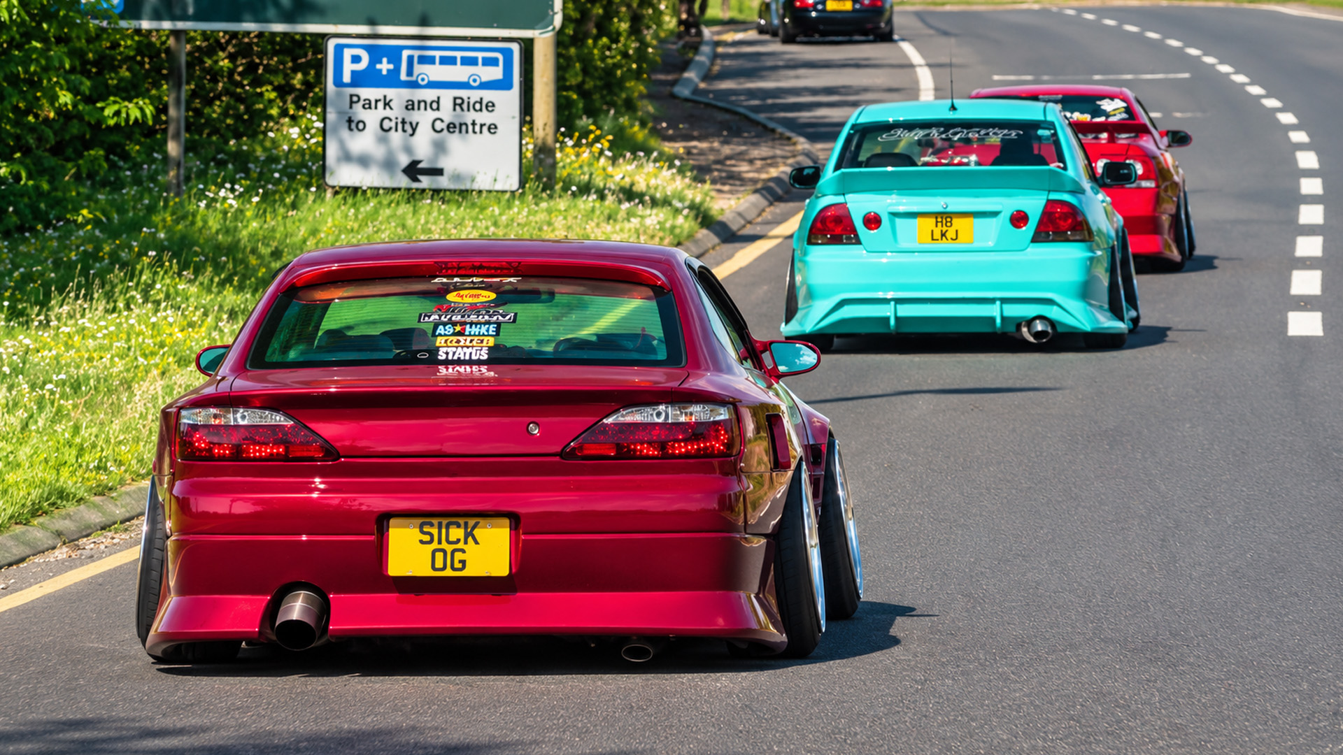 Low cars roll out with extreme fitment