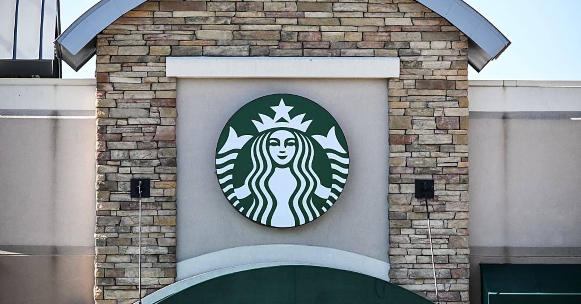 Starbucks to shutter about 250 stores in latest round of cafe closures