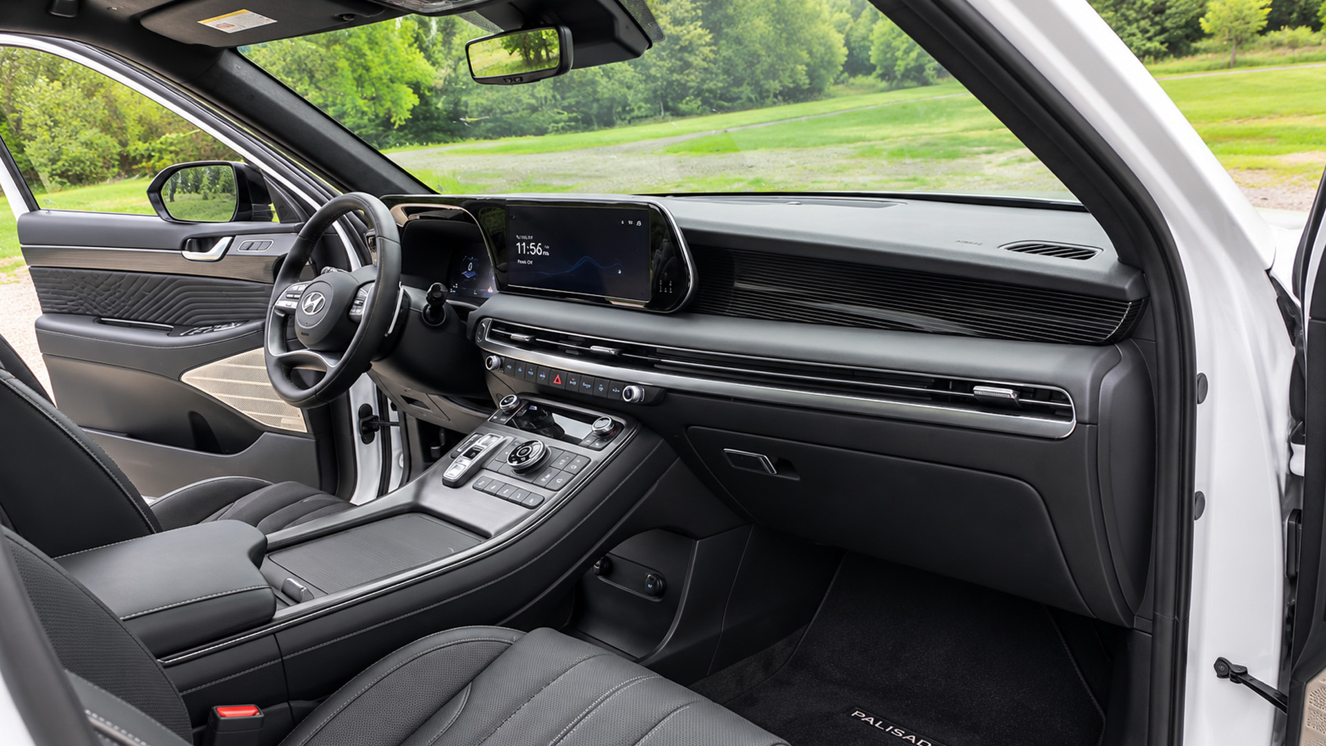 Palisade Calligraphy Night Edition focuses on premium interior comfort