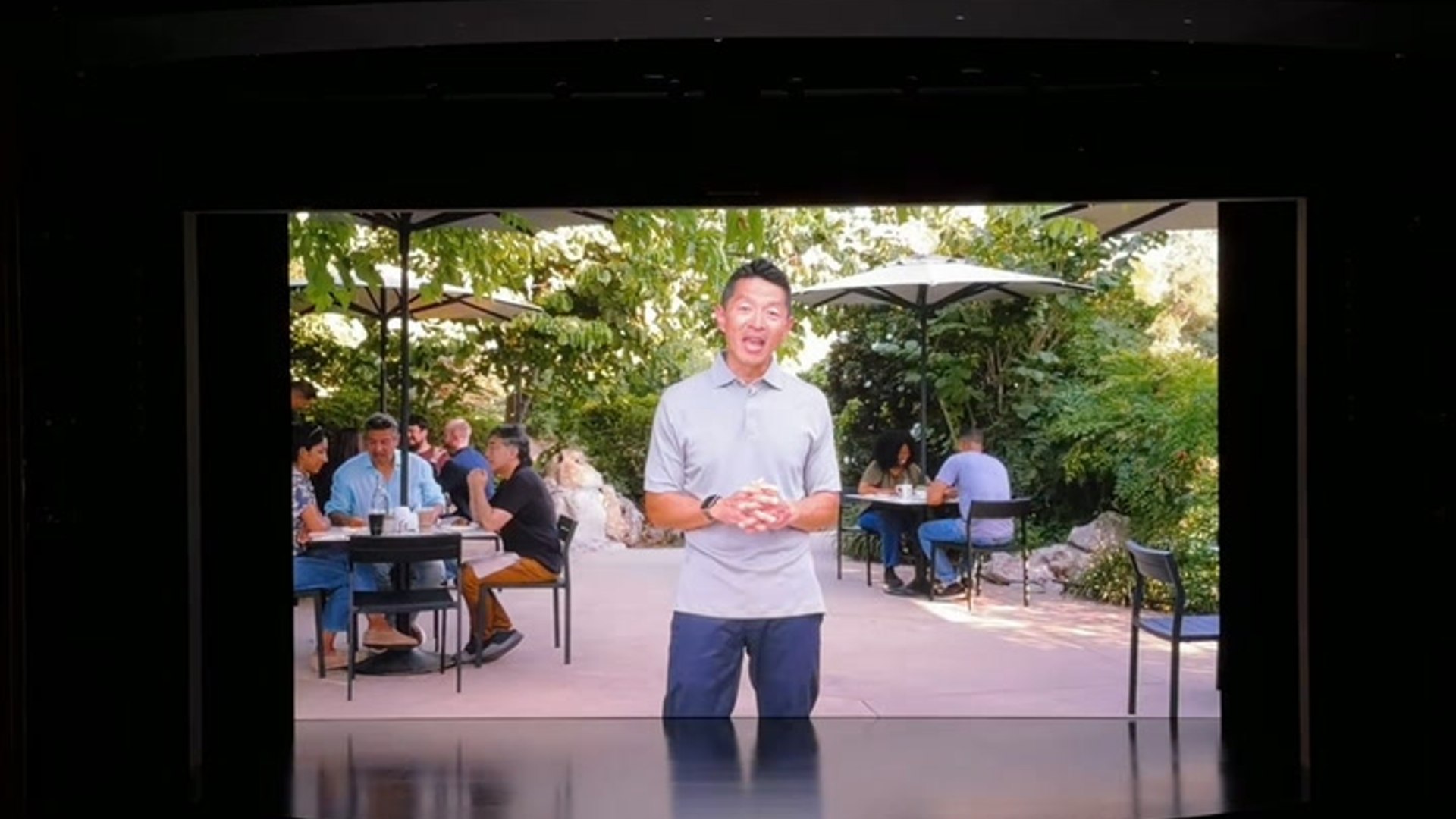 OK, this is pretty wild. The Apple Watch is getting new audio ...