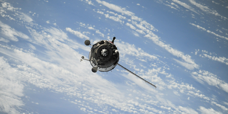 China launches first Diting-01 satellites for radio tracking network