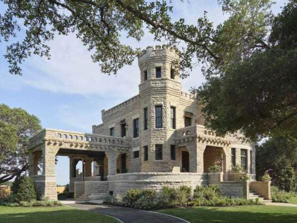 Chip and Joanna Gaines finally sell $2.7M Fixer Upper castle in Waco