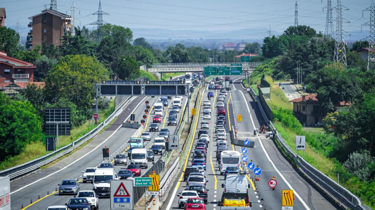 Auto diesel Euro 5, congelato per un anno il divieto di circolazione