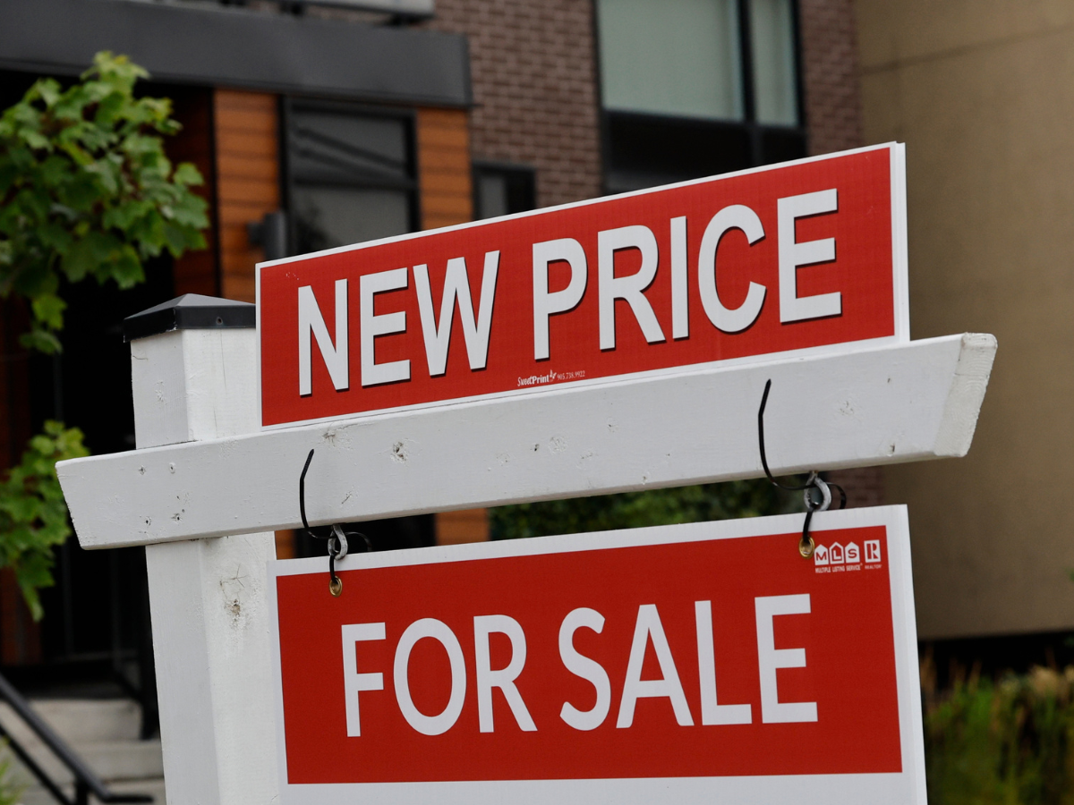 Toronto and Vancouver drop to weakest housing markets in UBS global ranking