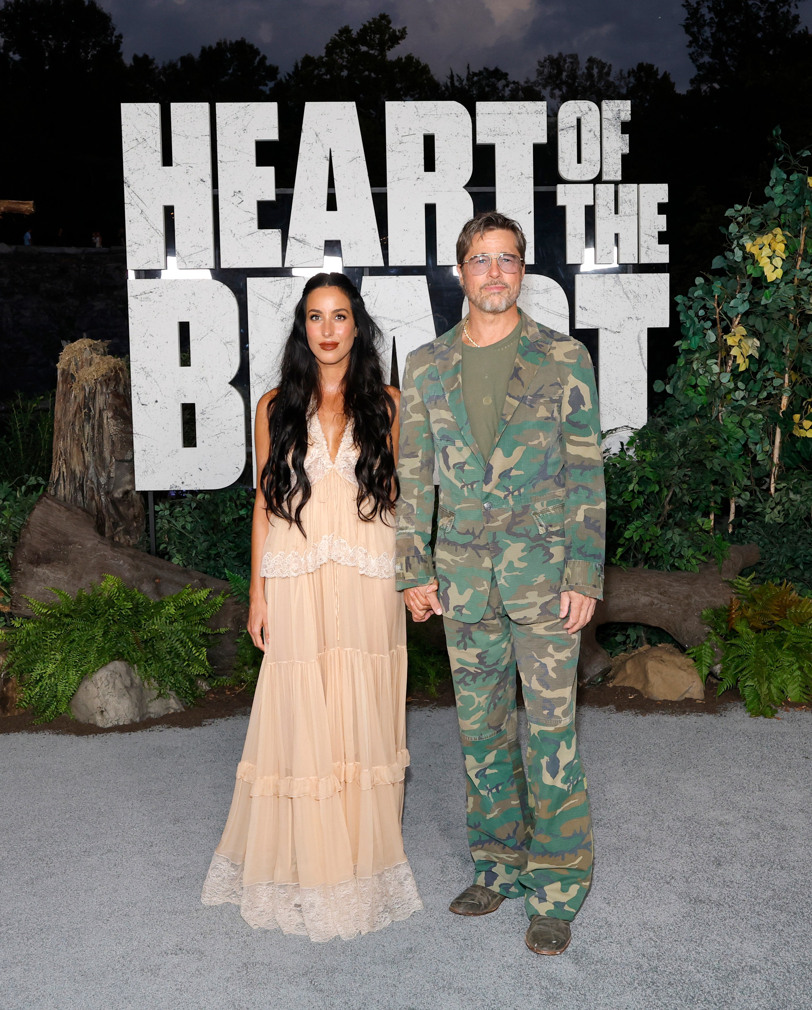 Ines de Ramon steals the spotlight in plunging green gown on red carpet ...