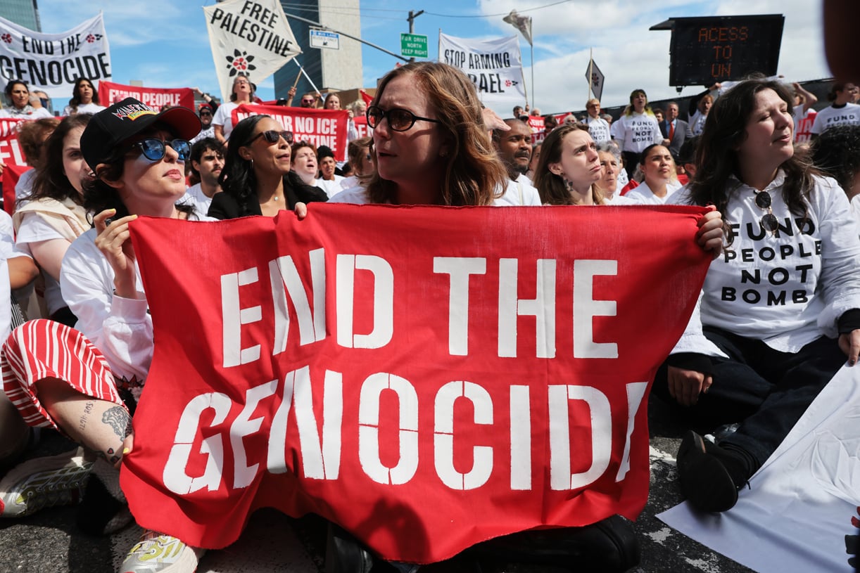 Hannah Einbinder speaks out after being arrested at United Nations ...