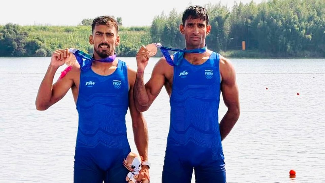 Image for Asian Games 2026: Former Uber driver and farmer combine to give rowing a good news story