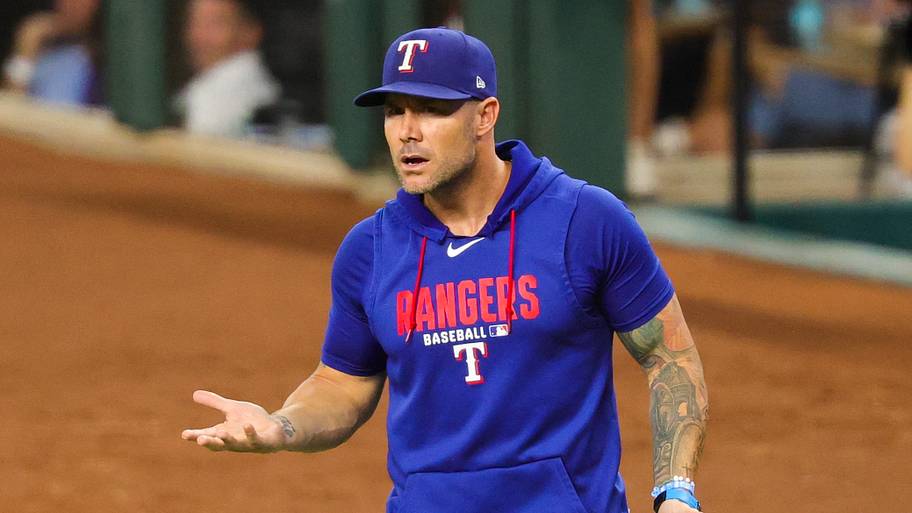 Mariners re-emerge as a Rangers threat as the Astros fail to close the ...