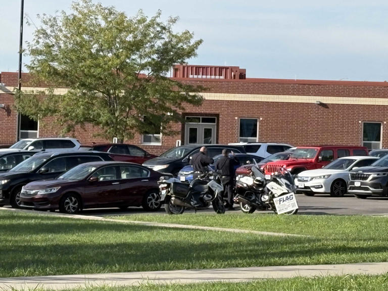 KCPD motorcycle officer injured in crash Thursday morning