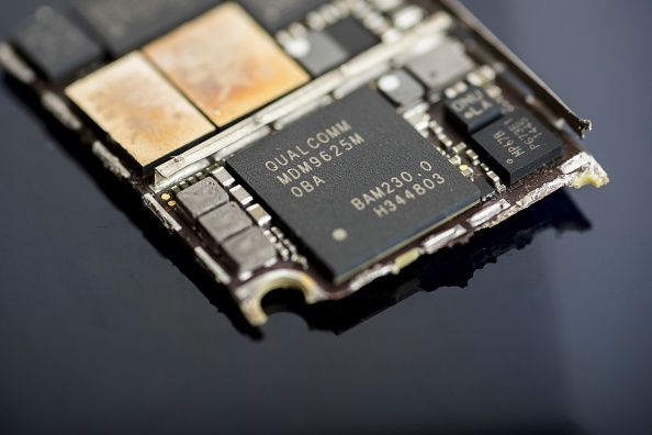 Qualcomm renews global Apple patent license — extends key licensing ...