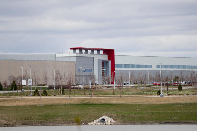Mount Pleasant Plan Commission approves Foxconn loading dock expansion