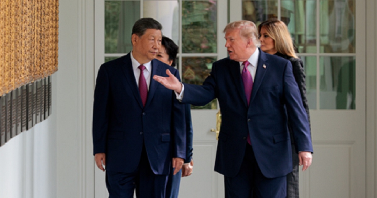 Watch: Xi descends into laughter as Trump shows off 'president autopen ...