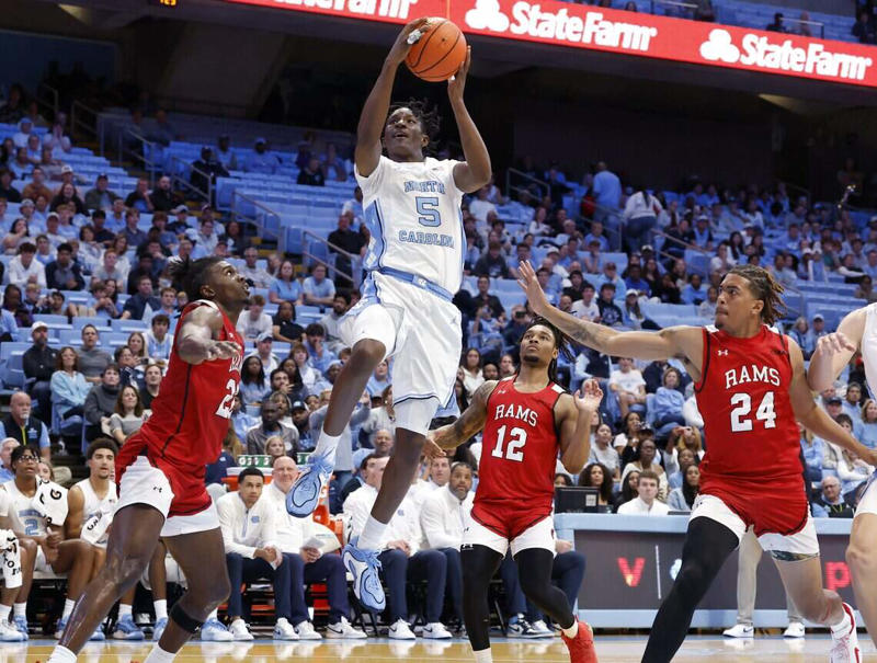 For returnees, Michael Malone brings UNC men's basketball 'energy' For returnees, Michael Malone brings UNC men's basketball 'energy'