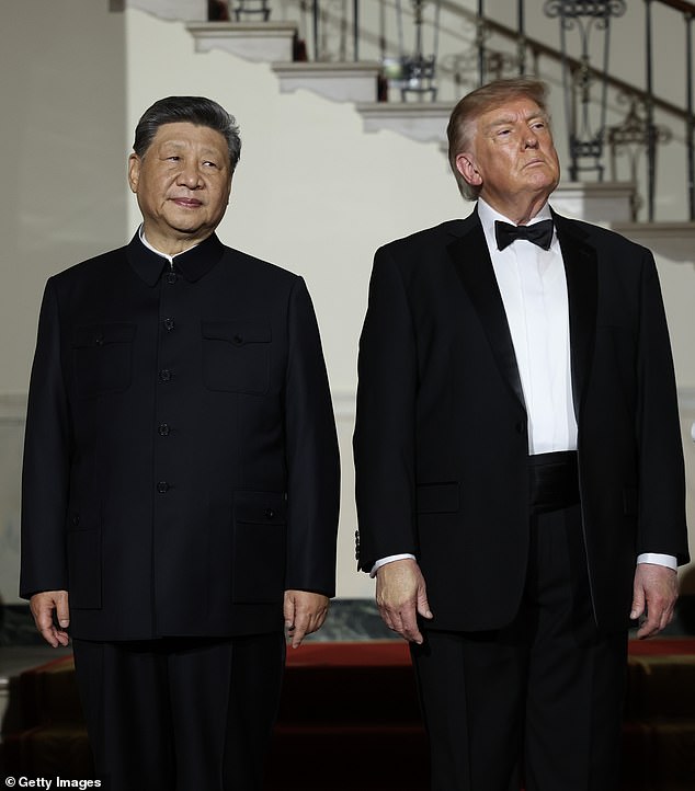Trump sparks media chaos at state dinner with Xi by reimposing cable ...