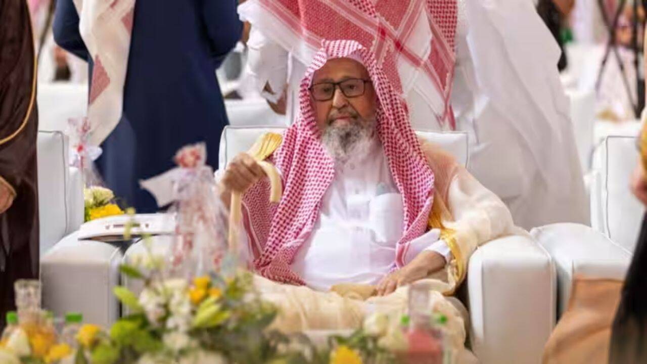 Lives may be sacrificed: Saudi grand mufti urges troops to fight ...