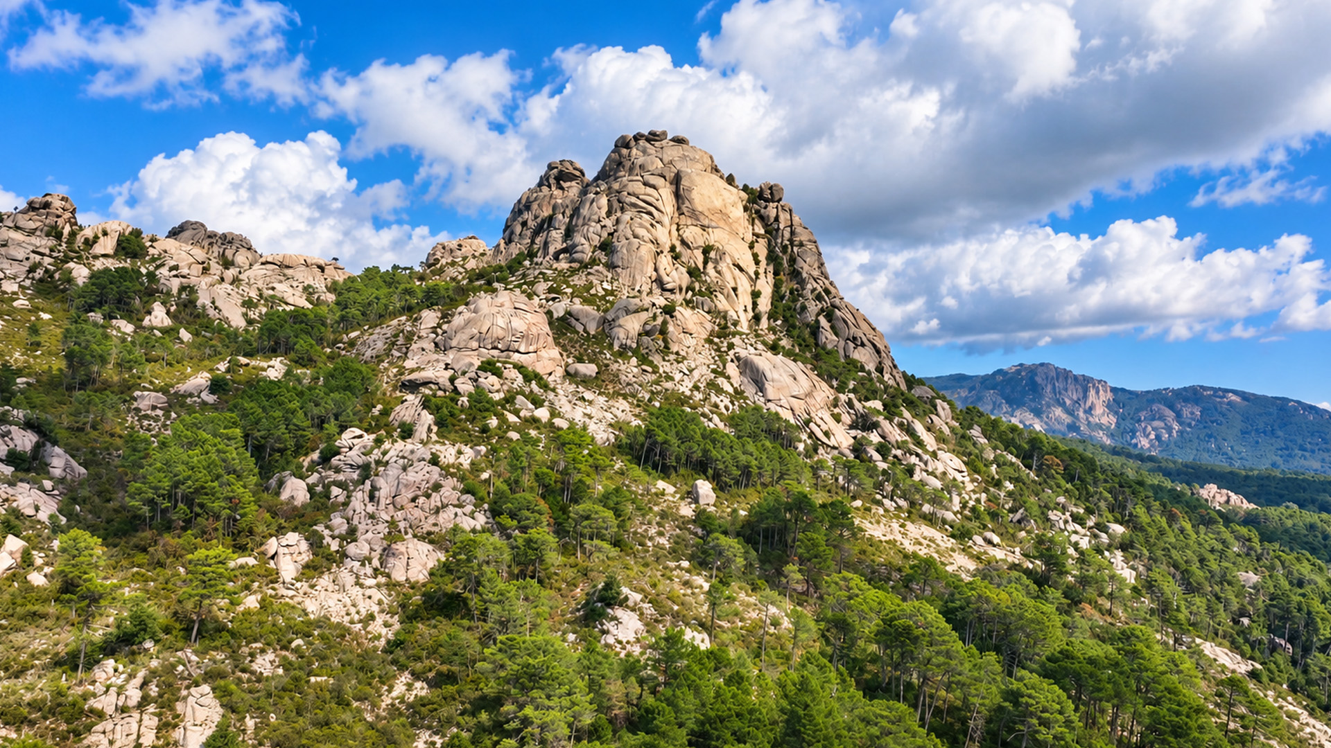 Thousands of rocks spread across this rugged mountain