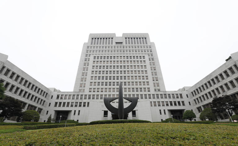 Supreme Court rules deposit rollover not automatically embezzlement in ...