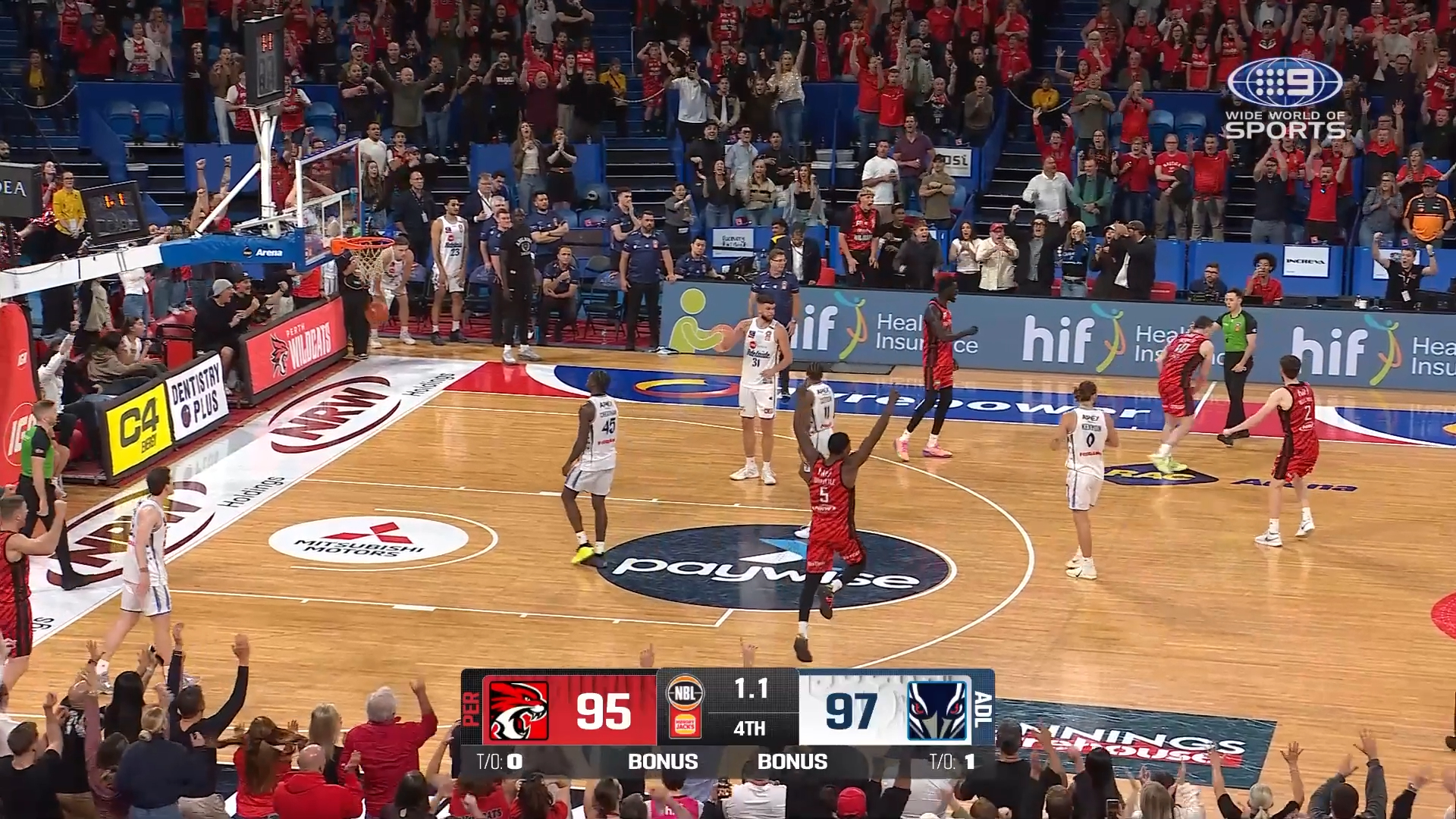Wildcats shock 36ers in wild finish