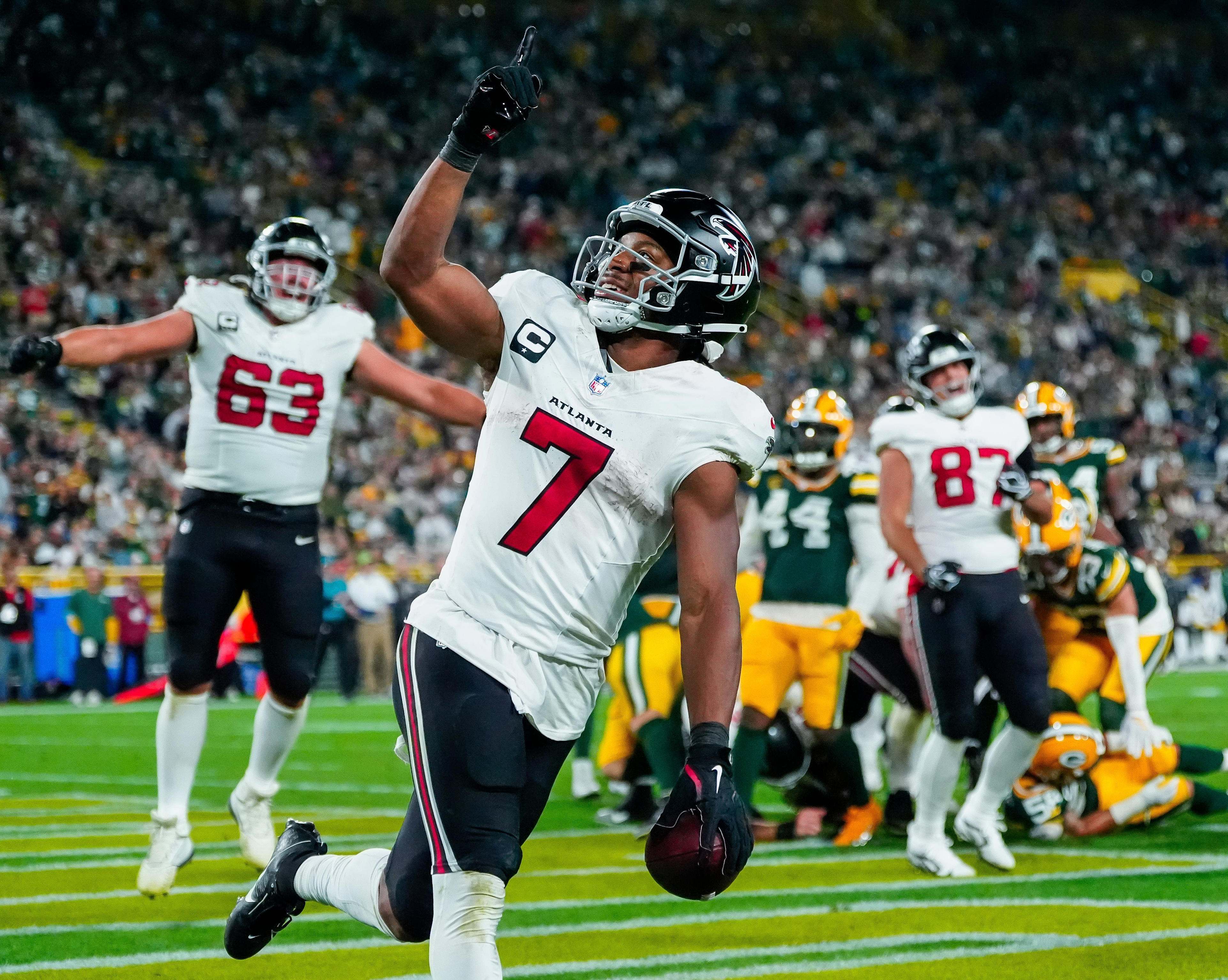 Falcons recap: Derrick Henry says Bijan Robinson is 'best in the game'