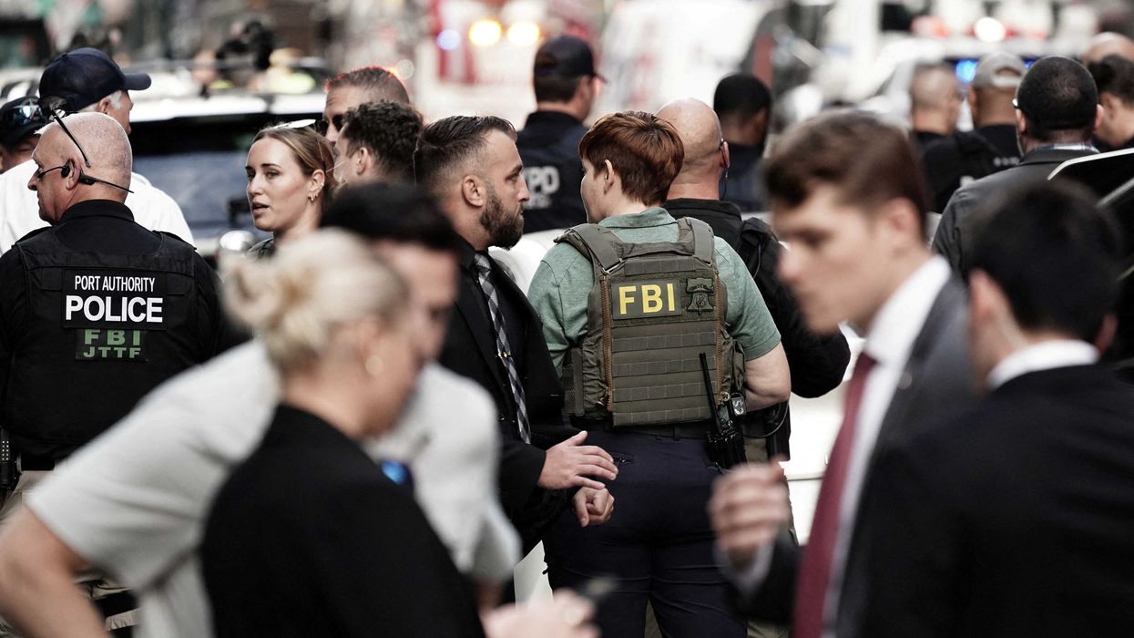 Mar-a-Lago FBI agents facing Trump grand conspiracy probe beg judge for ...