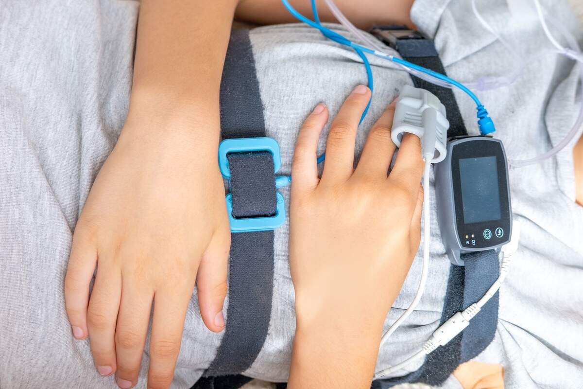 After my doctor flagged a warning sign, I tried an at-home sleep apnea ...