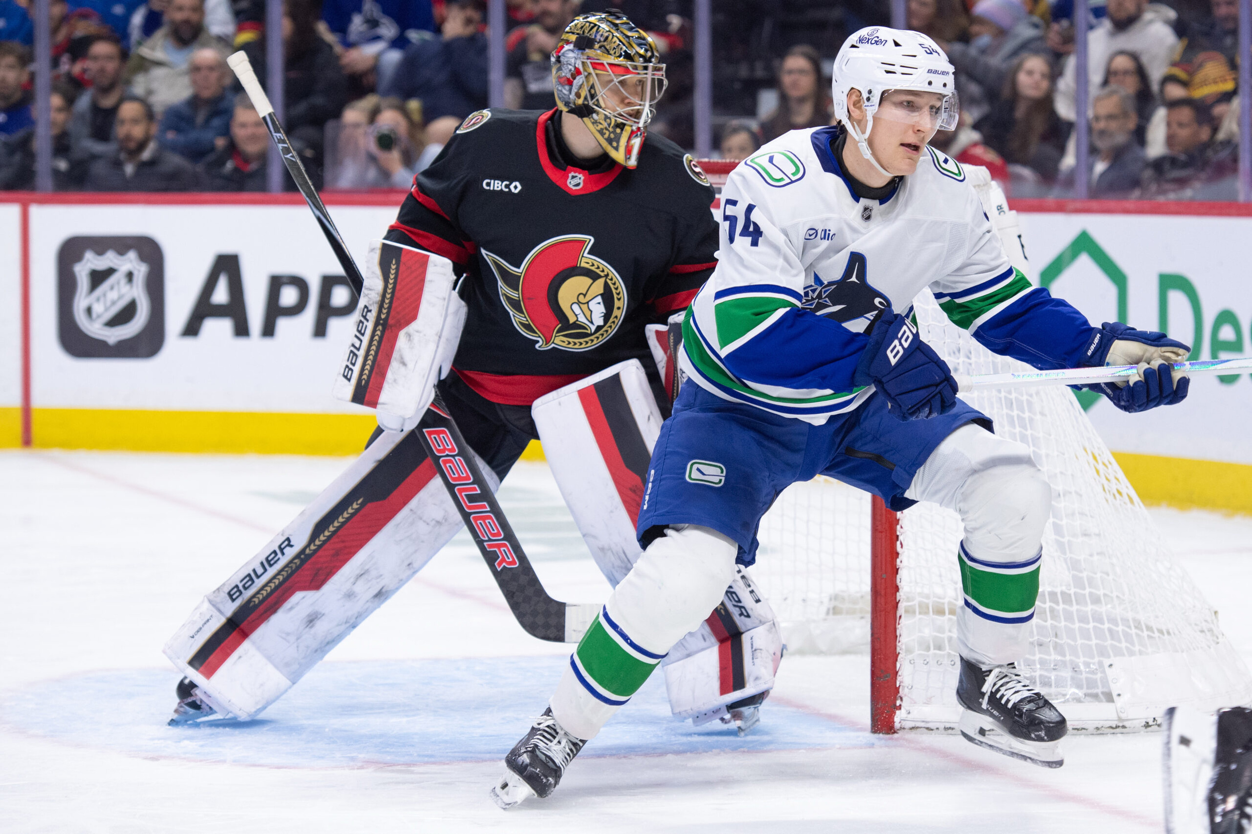 Canucks place Aatu Räty on NHL waivers