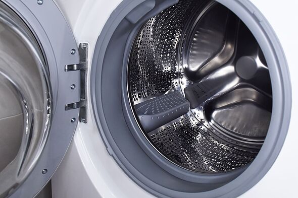 Washing machines will stay mould-free and clean clothes better if you ...