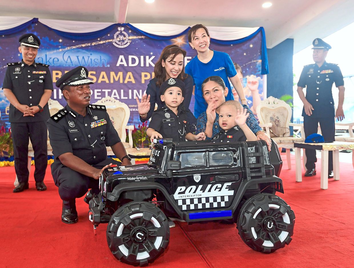 Cops roll out red carpet for Hafiz