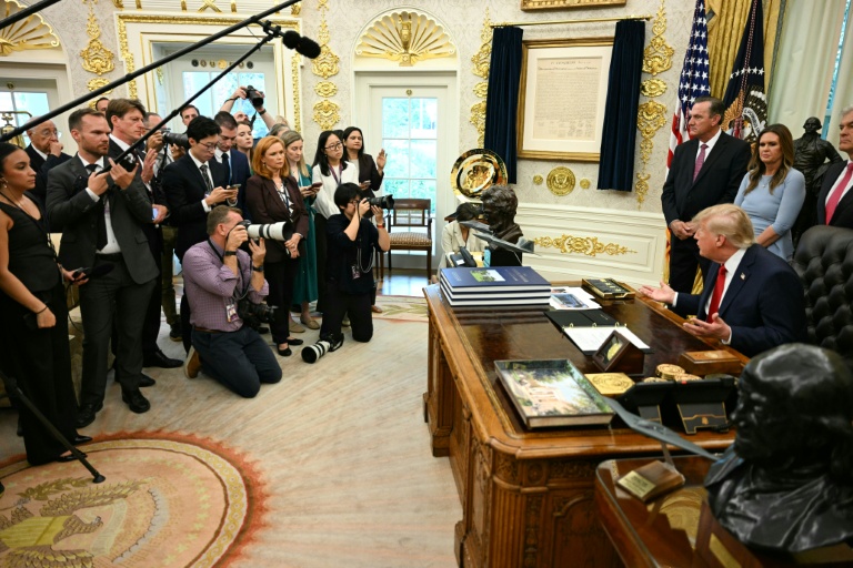 CNN, MS NOW, Politico allowed back in White House after judge's order