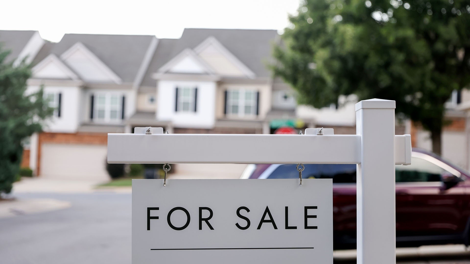 Mortgage rates top 7% for first time in more than 2 years