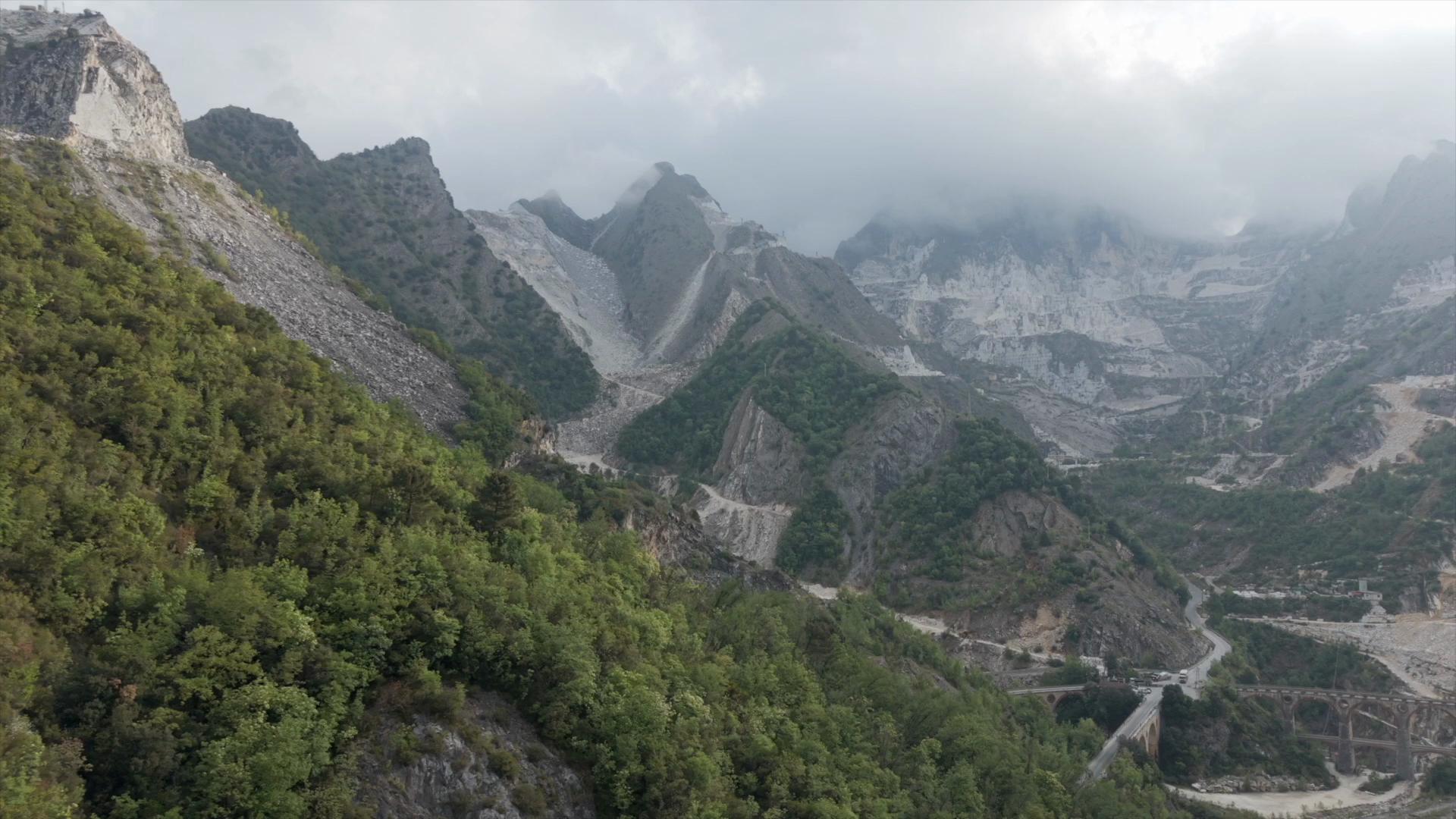Inside Carrara’s marble caves