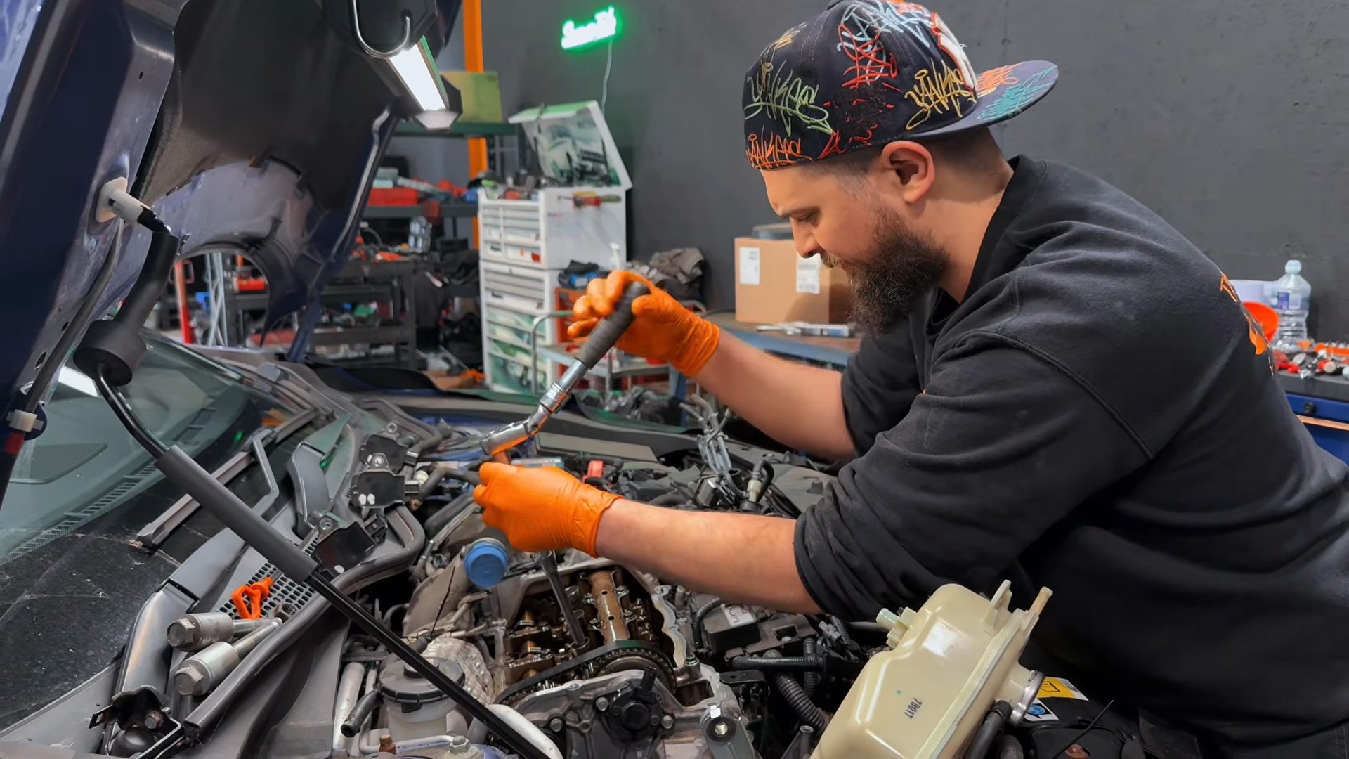 Repairing a Honda Civic engine after a failed wet belt replacement