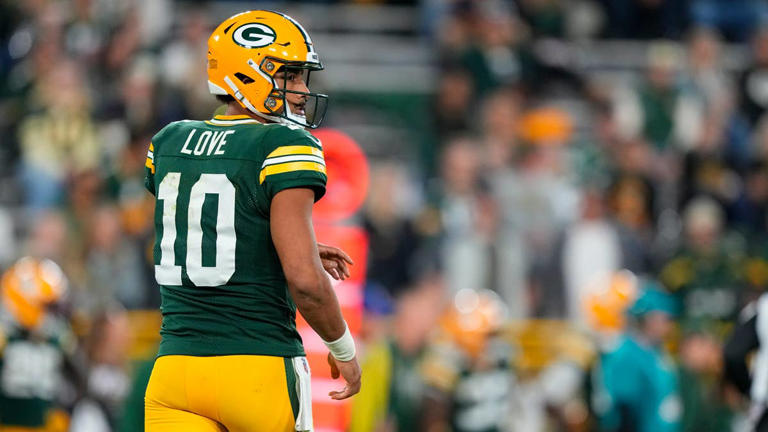 nfl-atlanta-falcons-at-green-bay-packers