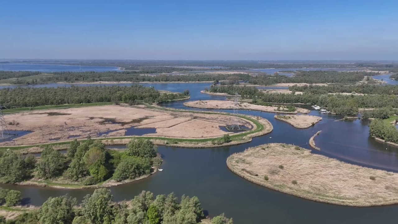 A massive dam protected this delta - then the ecosystem collapsed in ...