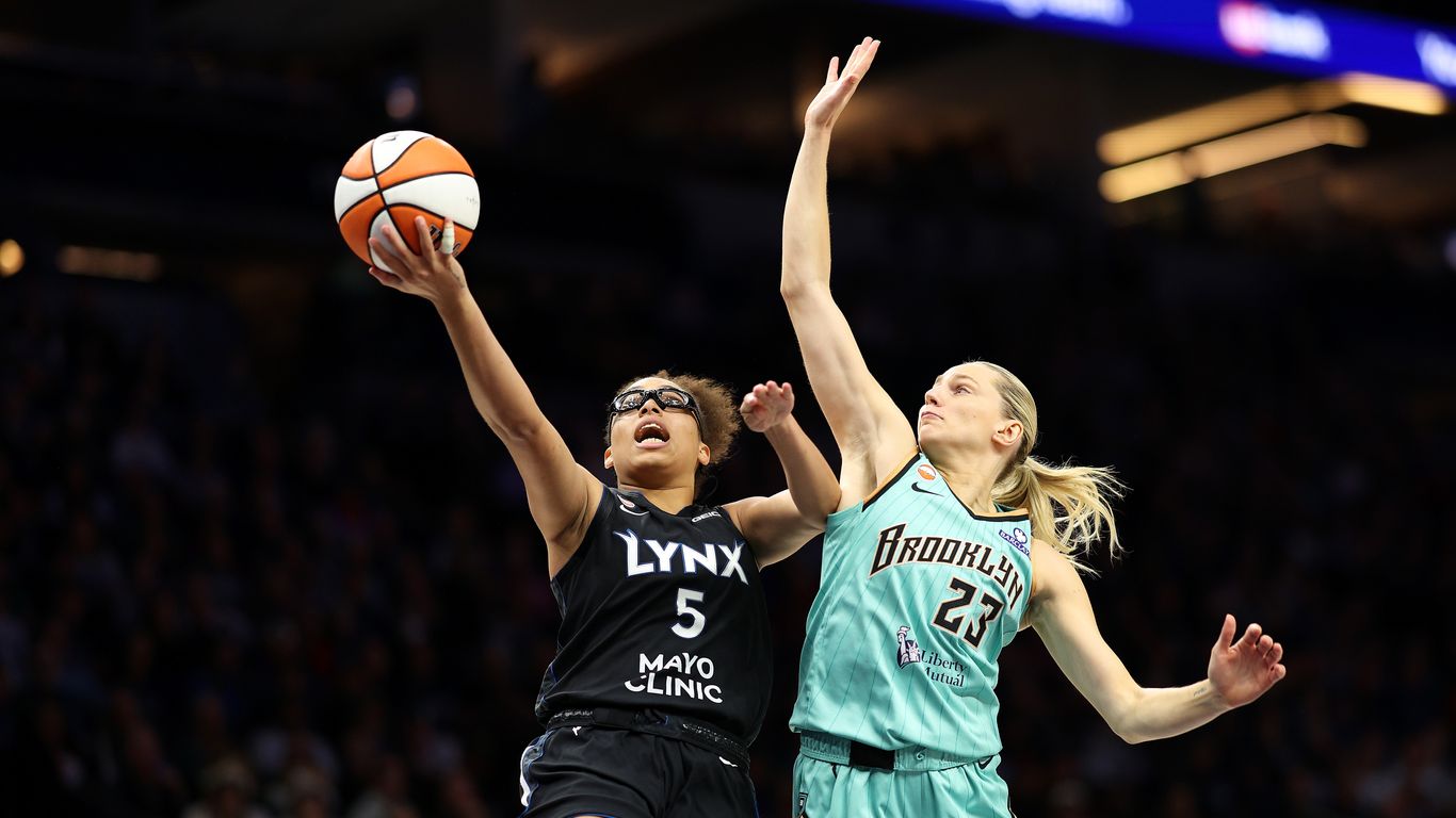 Lynx back into the No. 1 playoff seed, will host New York