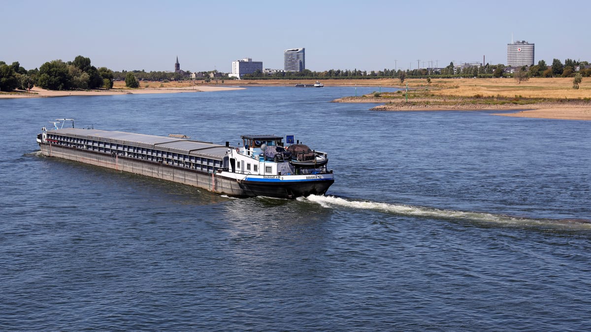 Rutscht der Rhein in Düsseldorf schon heute unter null?