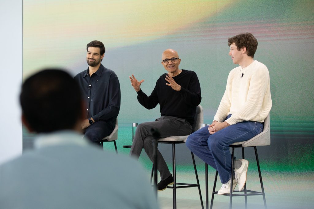 Microsoft unveils Copilot super app, targeting business users with AI ...