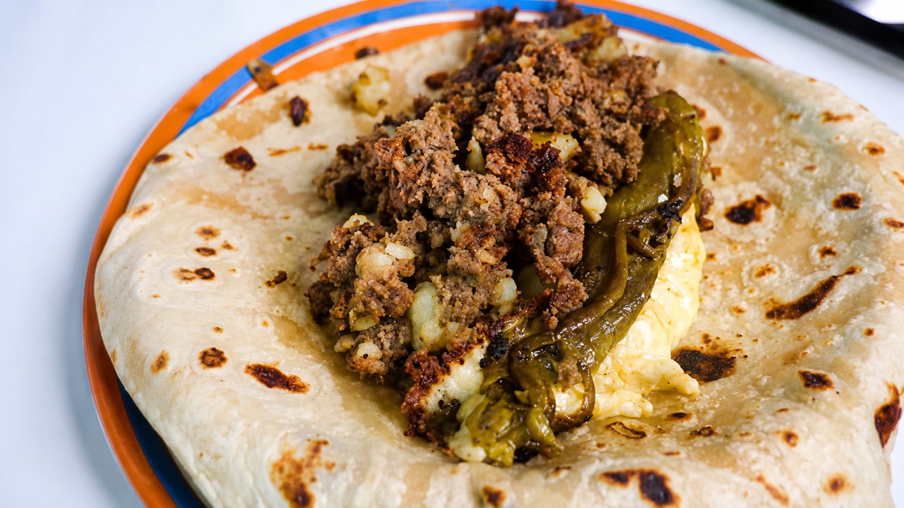 Watch how to make homemade Mexican burritos with ground beef, crispy ...