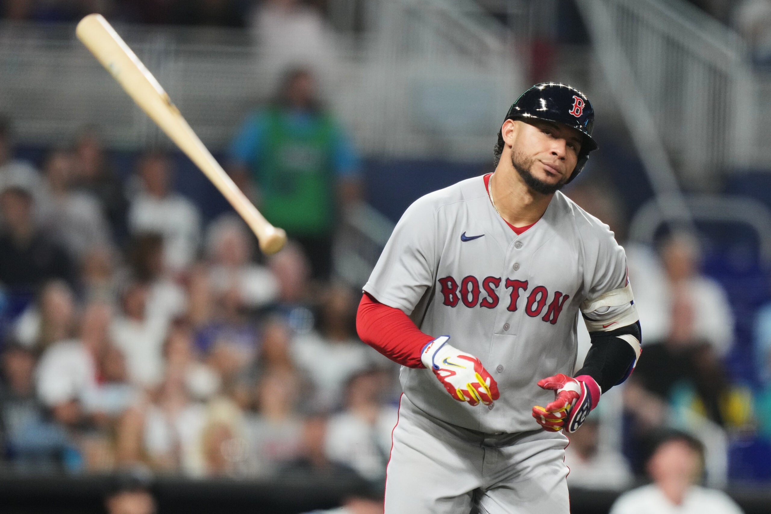 Willson Contreras casts doubt on playoff availability due to nagging ...