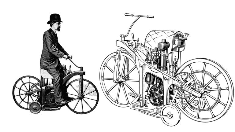 The world’s first gas motorcycle was a wooden test mule with training ...