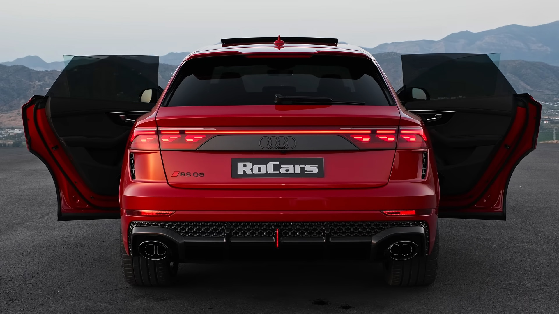 Detailed walkaround of the new Audi RS Q8 performance with 640 horsepower